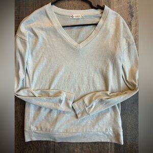 Carve Designs Light Blue V-Neck Sweater